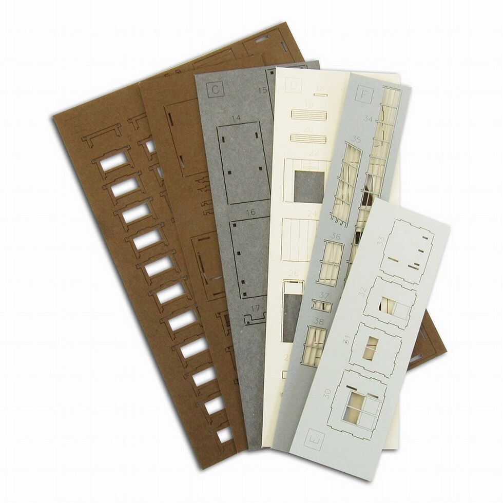 さんけい なつかしのジオラマ S=1/150 ホームC (MP03-81)