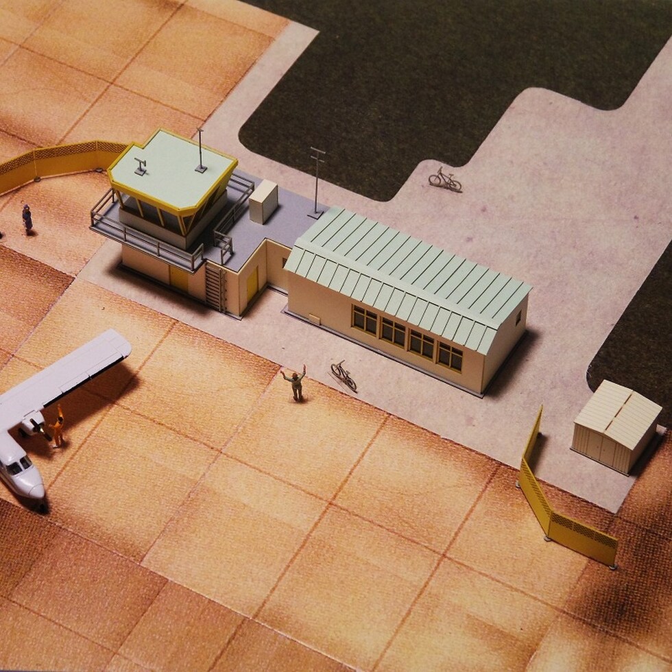 さんけい みにちゅあーとキット 飛行クラブ管理棟 (MK08-06)