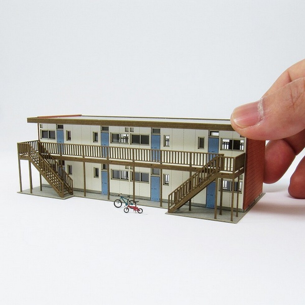 さんけい なつかしのジオラマシリーズS=1/150 アパートC (MP03-88)