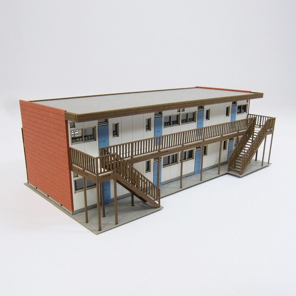 さんけい なつかしのジオラマシリーズS=1/150 アパートC (MP03-88)