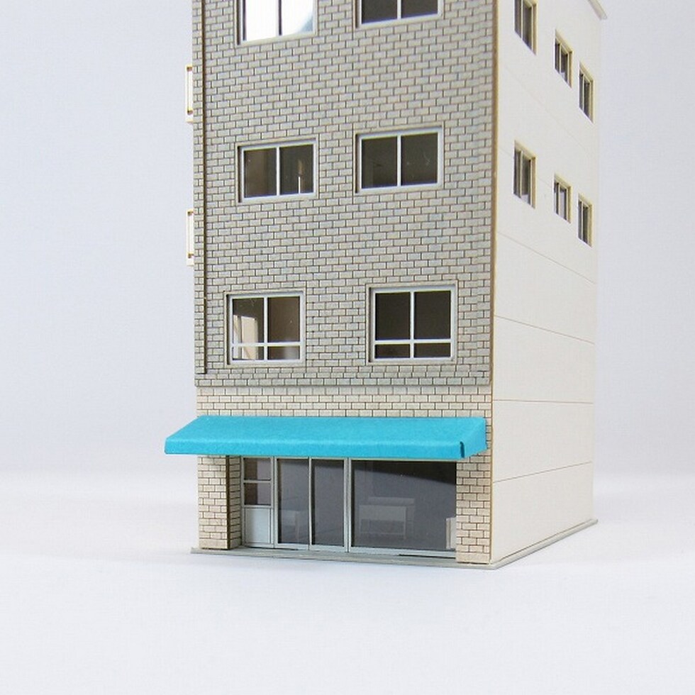 さんけい なつかしのジオラマシリーズS=1/150 ビルC (MP03-90)