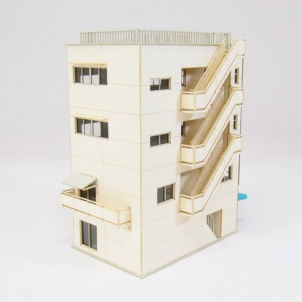 さんけい なつかしのジオラマシリーズS=1/150 ビルC (MP03-90)