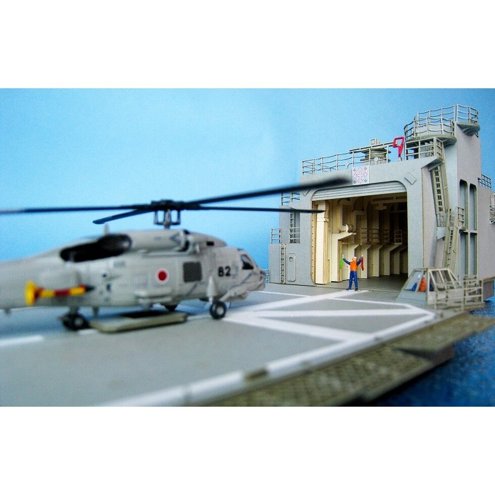 さんけい みにちゅあーとキット はつゆき型DDヘリコプター用甲板 (MK08-09)