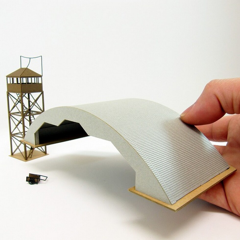 さんけい 航空情景シリーズ S=1/144 戦時航空基地 掩体壕 (MK08-10)