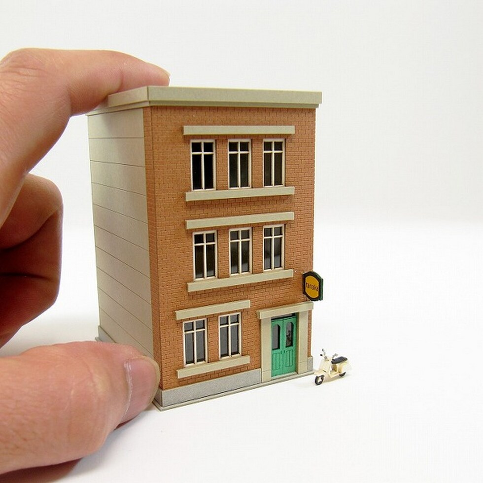 さんけい なつかしのジオラマシリーズS=1/150 ビルD (MP03-93)