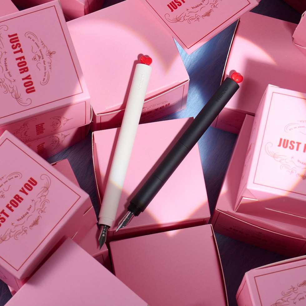 KACO 万年筆 ポップハート 全3色 (ホワイト/ブラック/サクラ) First Fountain Pen インクカートリッジ2本付き 軽量 可愛い プレゼント 贈り物 ネコポス可