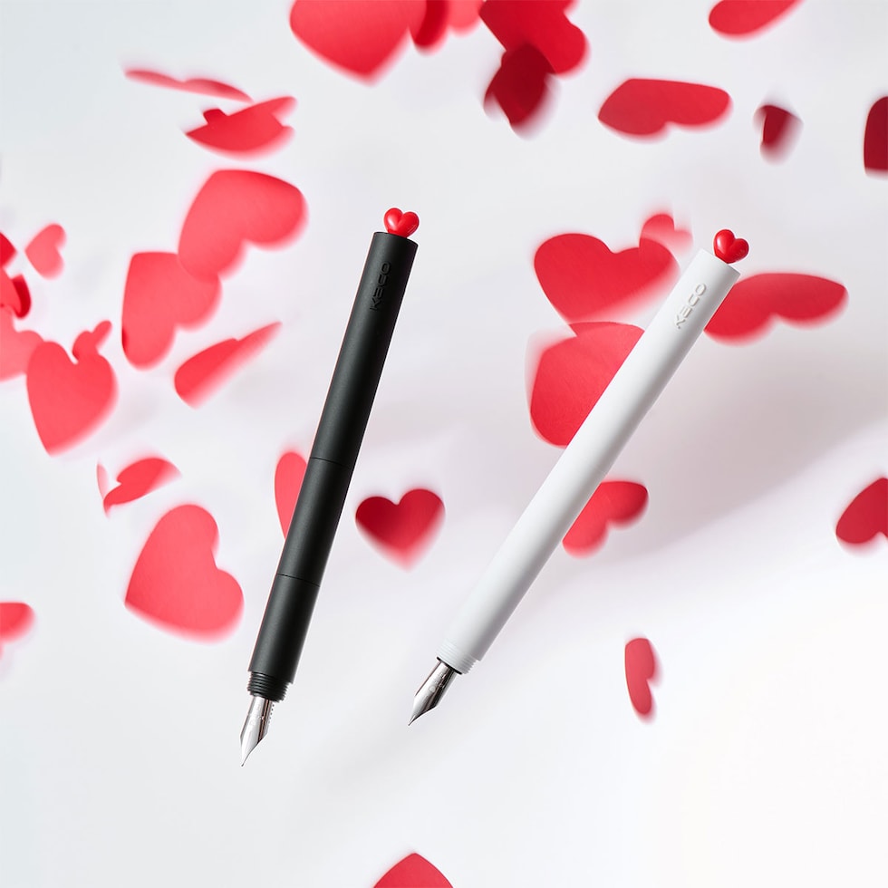 KACO 万年筆 ポップハート 全3色 (ホワイト/ブラック/サクラ) First Fountain Pen インクカートリッジ2本付き 軽量 可愛い プレゼント 贈り物 ネコポス可