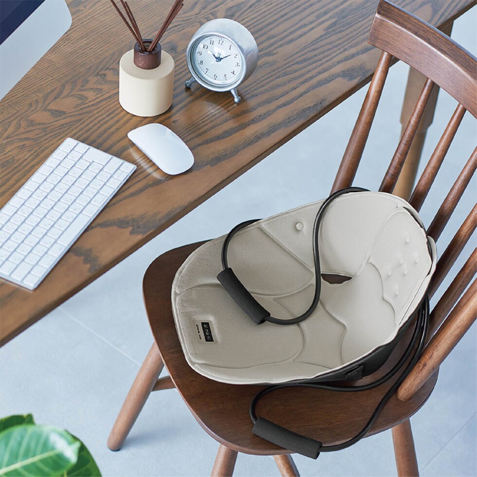 キングジム(Kingjim) 肩甲骨ストレッチチェアー (aimai アイマイ) サンドベージュ (AHC020-BE) 机 デスク仕事 けんこうこつ 椅子