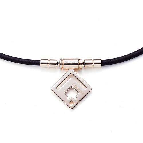 コラントッテ 磁器ネックレス