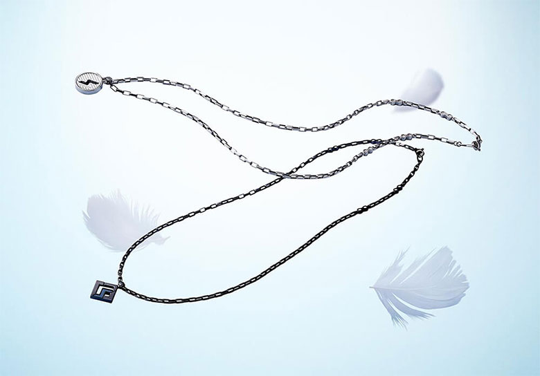 コラントッテ 磁器ネックレス