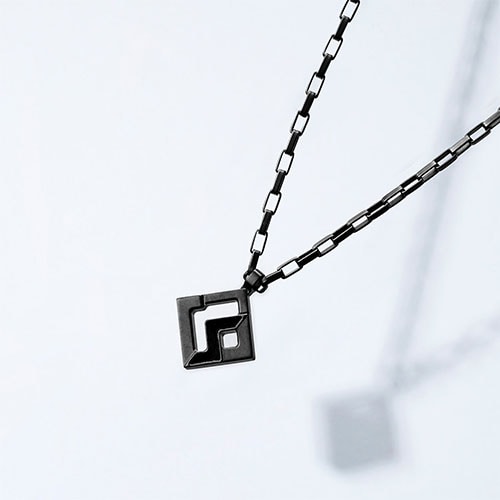 コラントッテ 磁器ネックレス