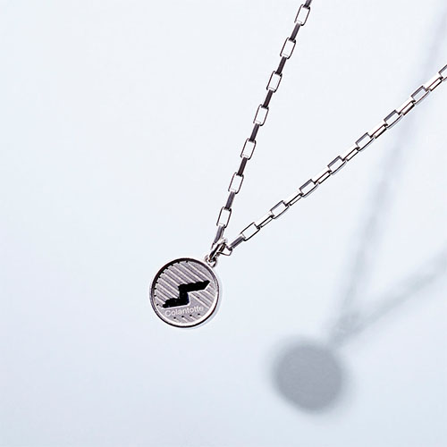 コラントッテ 磁器ネックレス