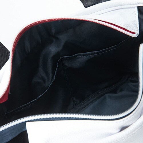 トミーヒルフィガー　カートバッグ