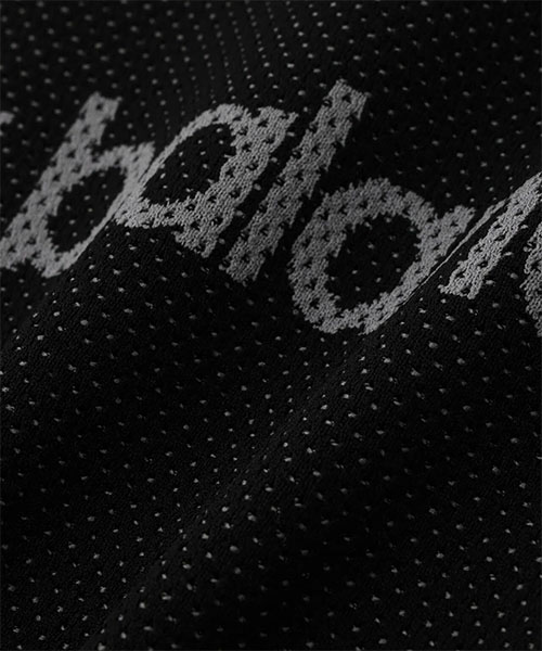 ニューバランス　セーター