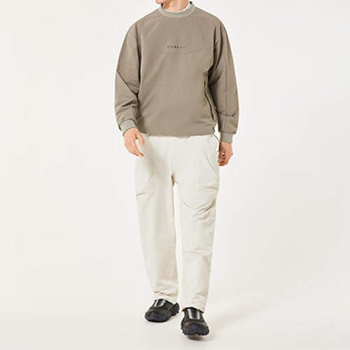 オークリー トップス