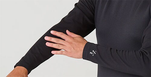 イオンスポーツ ゼロフィット シャツ