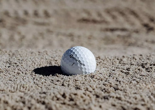 テーラーメード　ゴルフボール