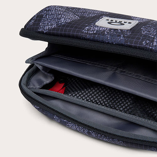 オークリー ポーチ