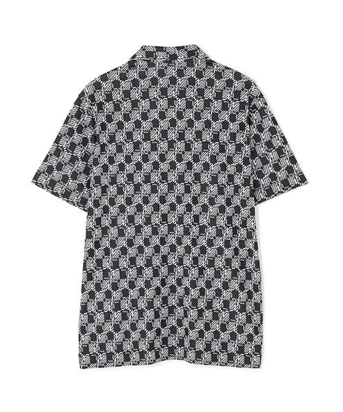 ピン　ポロシャツ