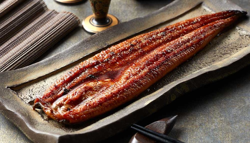 鰻楽 「鰻楽」 九州産 うなぎ蒲焼 Ｍ-3 1セット：3尾（計420g）タレ（山椒付き）×6