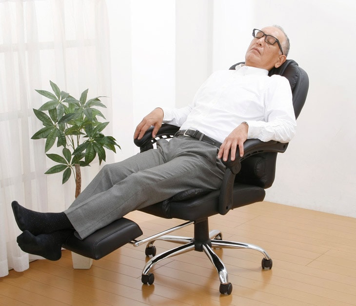 ファミリー・ライフ Gravina プレジデントリクライニングチェア（フットレスト付き）