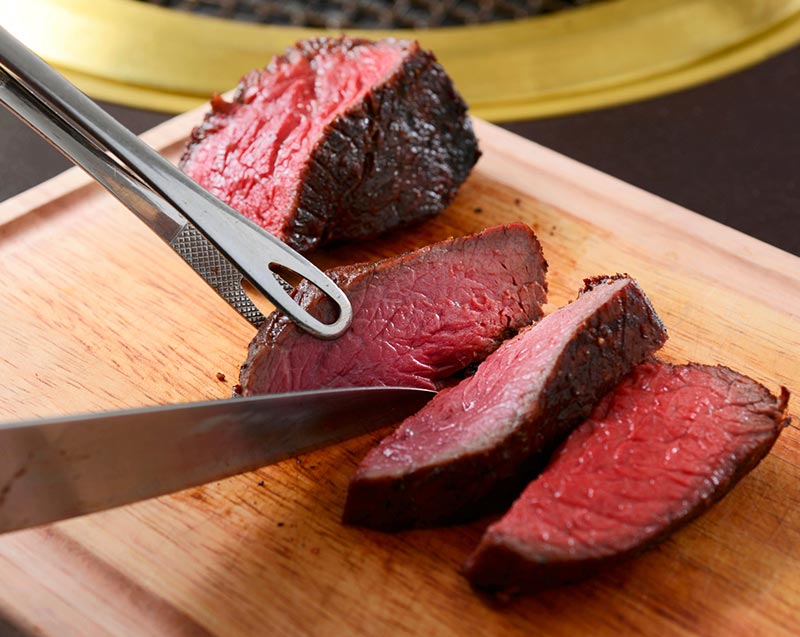 格之進 門崎熟成肉 塊焼きとハンバーグセット 1セット：赤身120g、霜降り120g、金格ハンバーグ120g ×2（計：精肉240g、金格ハンバーグ×2個）