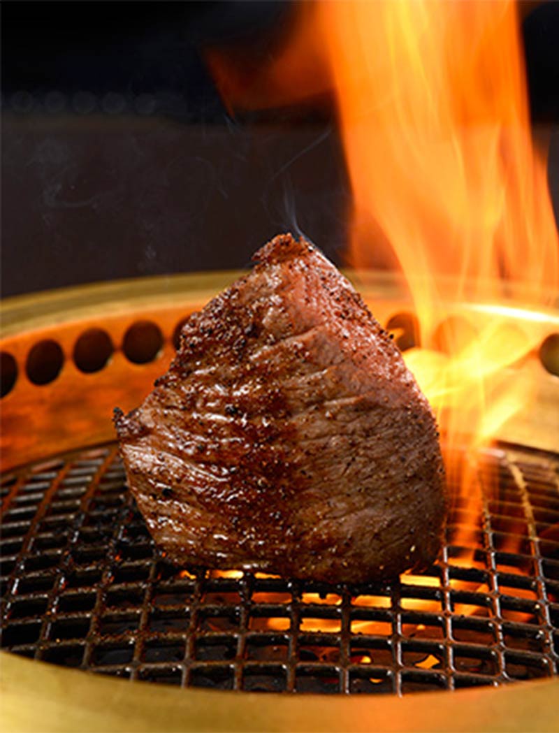 格之進 門崎熟成肉 塊焼きとステーキセット 1セット：塊肉120g×2、 特選モモステーキ150g×2（計540g）