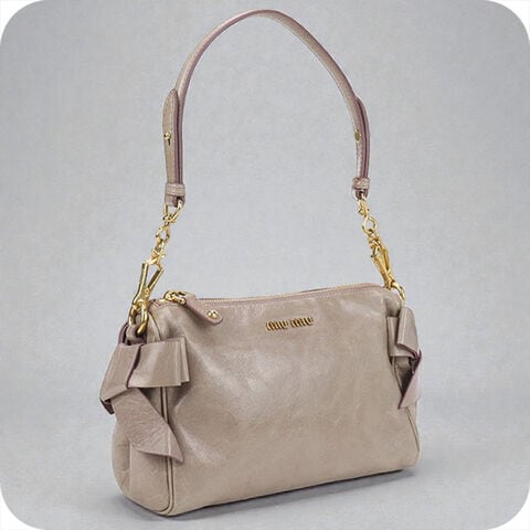 miumiu】 ミュウミュウ レザー バッグ ベージュ 値下げ】miumiu ミュウ