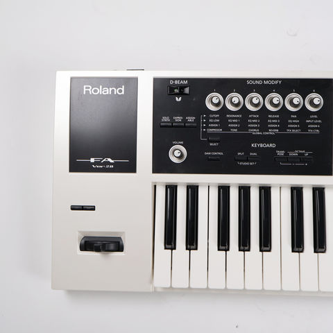 Roland FA-06 シンセサイザー 本体,各種付属品、アンプ！スタンド付 dショッピング |【中古】 ROLAND ローランド FA-06-SC Music