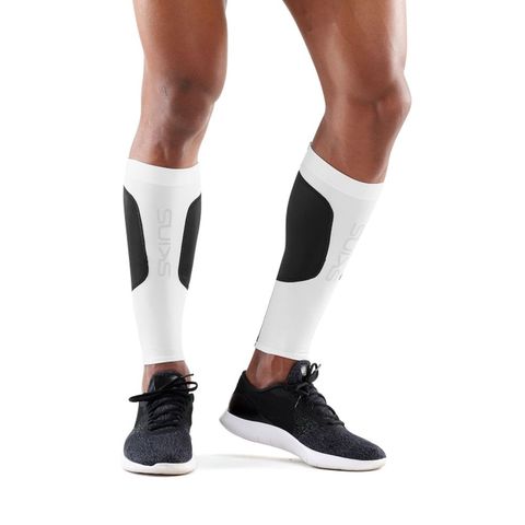 Dショッピング スキンズ Skins 健康 ボディケアウェア ユニセックス Essentialsスポーツカーフタイツ Es 19ss White Black Whbk S カテゴリ スポーツウェア その他の販売できる商品 Kpi 072eswhbks ドコモの通販サイト