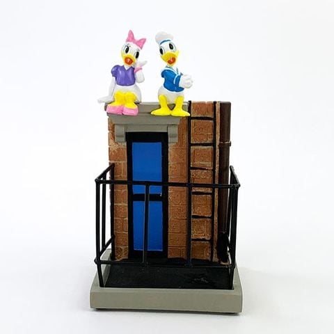 レア★ドナルド・ダック ドナルドとヒヨコ 小物入れ 陶器製★ディズニー 東京ディズニーランド ドナルドダック 小物入れ 入れ物 - メルカリ