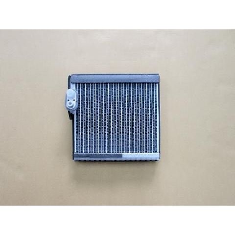 ステンレスピラー トヨタ スペイド バイザー未装着車 ブラック 鏡面仕上げ AP-PILMR258-BK 入数：1セット(7枚)